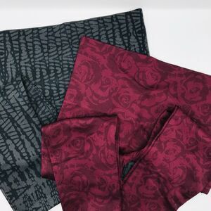 Spanx 2 Pair Women's XL Geo Stretch Pull On Cropped Black and Red Leggings